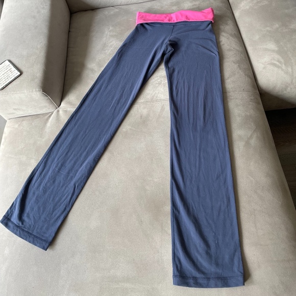 Lulu Lemon Yoga Pants - Picture 1 of 2